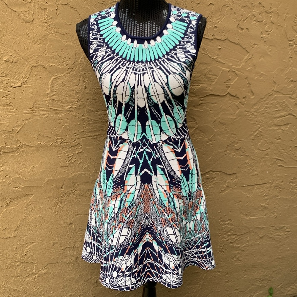 🎉HOST PICK🎉 BCBGMaxAzria Wilma Batik Fans Print w/Cutout Back Dress - Picture 3 of 7